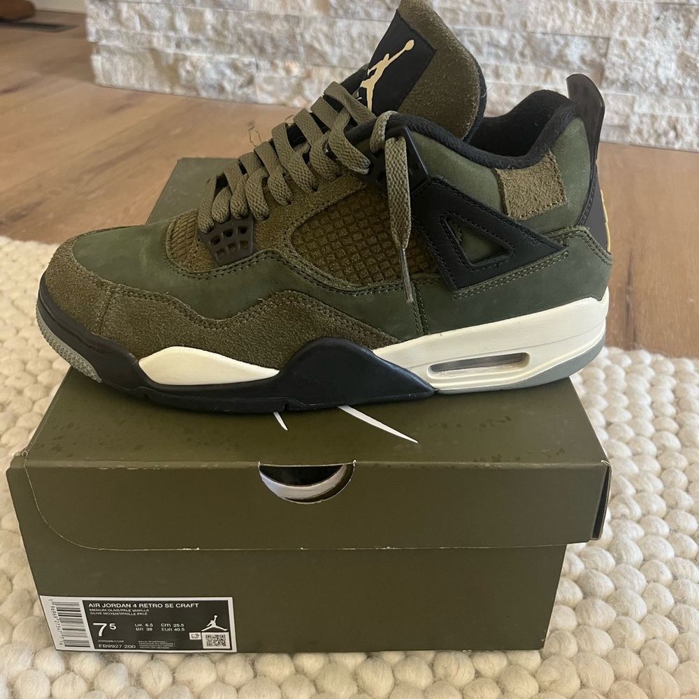 Nike Olive Green Athletic Shoes